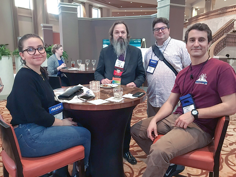Isabel Montero attends the AAPT Tweet-Up event with John Indergaard (right), Matthew Wright (second from right), and Dr. Gabriel Spalding. Photo by Jerri Anderson, AAPT marketing coordinator. 