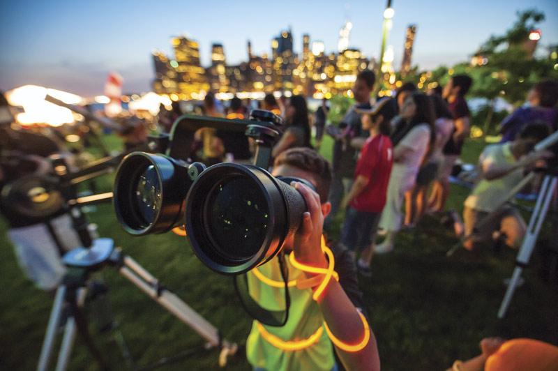  Stargazing in Brooklyn Bridge Park.&quot; Photo courtesy of the World Science Festival.